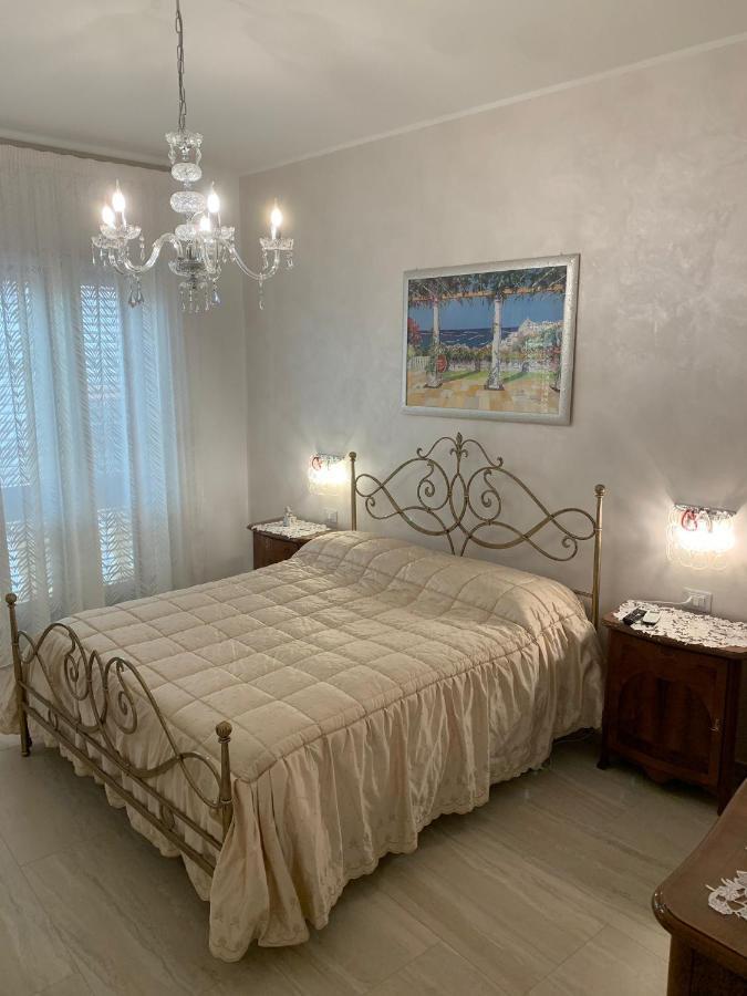 Romantica برينديسي المظهر الخارجي الصورة